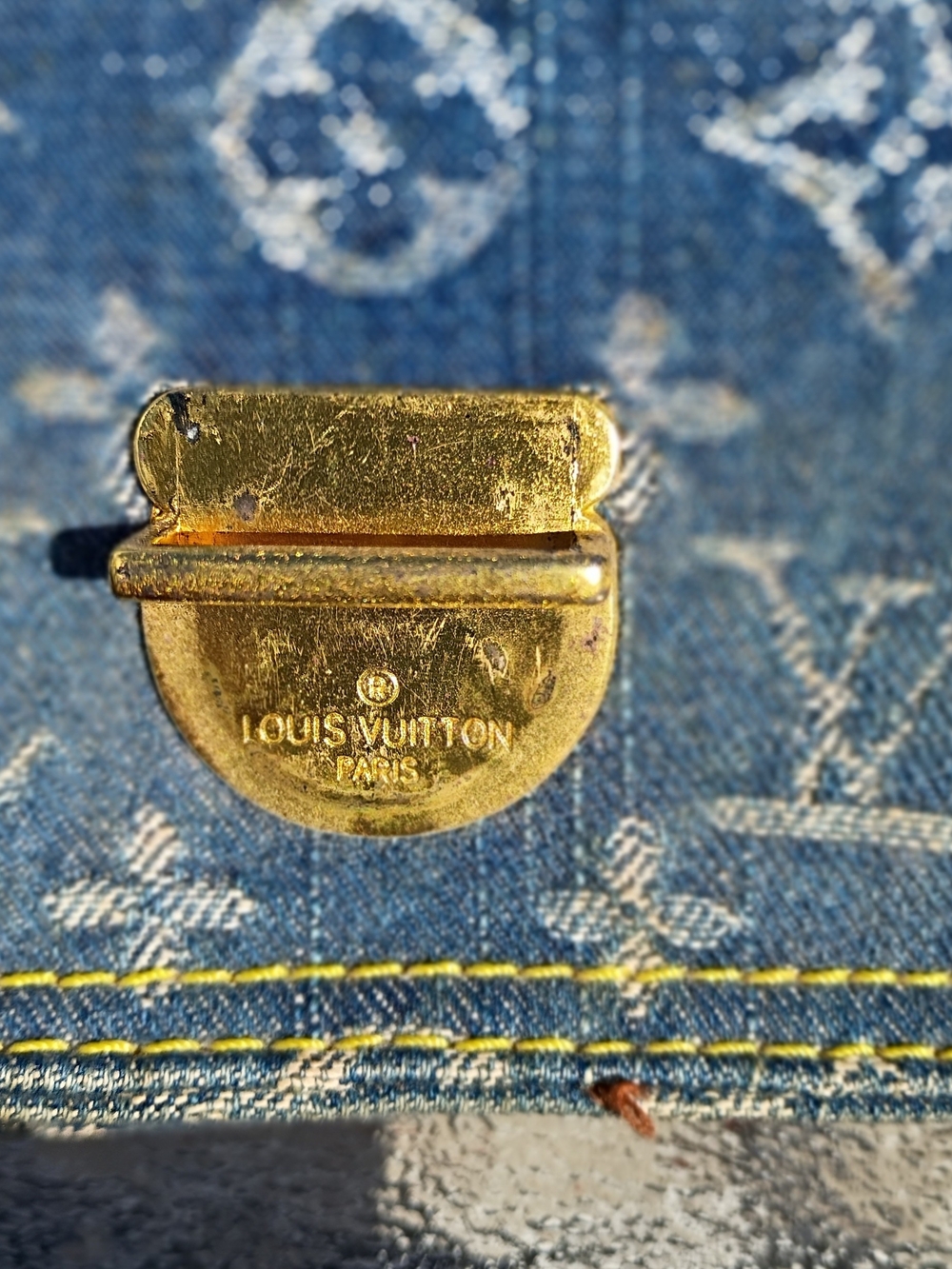 Vintage Louis Vuitton Purse - Picture 8 of 9
